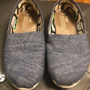 Toms shoes